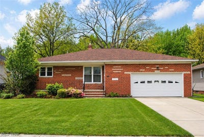/international/us/7300-maplewood-road-parma-oh-110107728567/