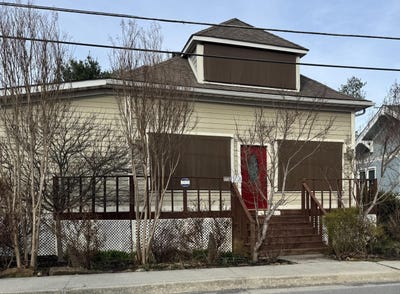 /international/us/228-greenbrier-avenue-white-sulphur-springs-wv-110106819083/