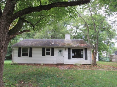 /international/us/1054-water-street-newton-falls-oh-110101448767/
