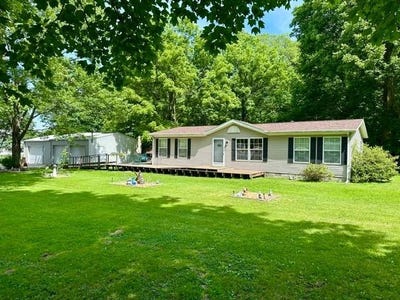 /international/us/7672-e-1625th-ave-robinson-il-110108409948/