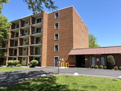 /international/us/255-s-west-avenue-elmhurst-il-110108352259/