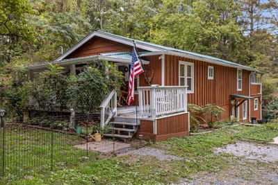 /international/us/5000-sawyer-road-signal-mountain-tn-110120517471/