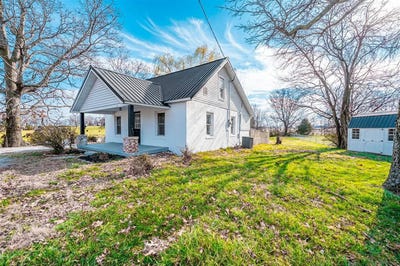 /international/us/102-schweizer-road-franklin-ky-110108502273/