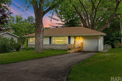 /international/us/4209-ponca-street-mchenry-il-110108797373/