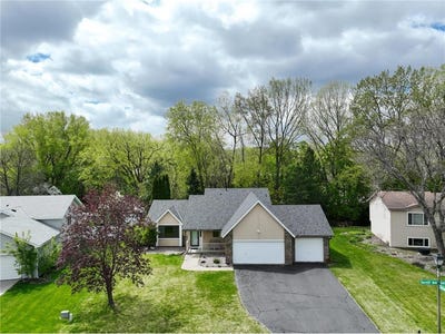 /international/us/12929-garrett-avenue-apple-valley-mn-110107823828/