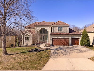 /international/us/8920-pine-street-lenexa-ks-110106210750/