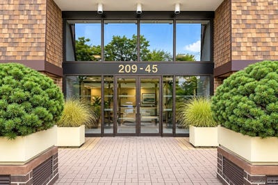 /international/us/209-45-26th-avenue-bayside-ny-110110300017/