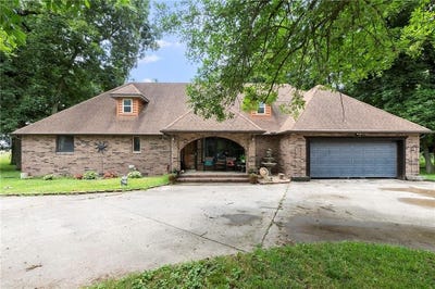 /international/us/29200-s-walker-road-harrisonville-mo-110100613270/