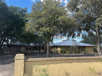 /international/us/honey-mesquite-freer-tx-110119333705/