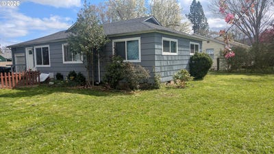 /international/us/2330-w-14th-ave-eugene-or-110106146451/
