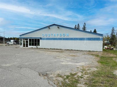 /international/us/10-s-highway-53-cook-mn-110087725924/