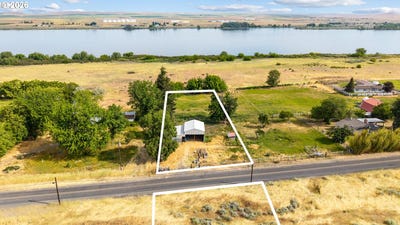 /international/us/28459-southshore-dr-umatilla-or-110108502874/