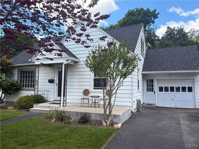 /international/us/240-ferncliff-avenue-liverpool-ny-110108473854/