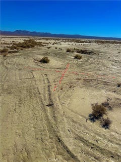 /international/us/21601-st-george-avenue-adelanto-ca-110110308428/