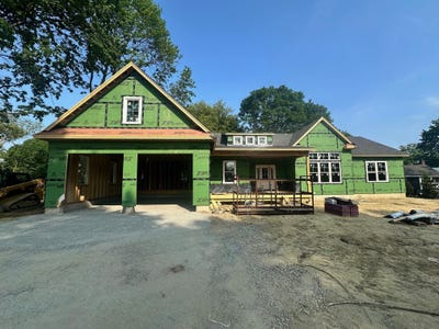 /international/us/4-mcdermott-road-hampton-nh-110099011191/