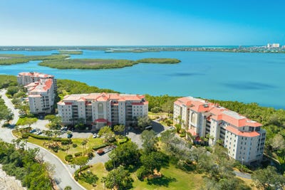 /international/us/133-vintage-bay-marco-island-fl-110105800883/