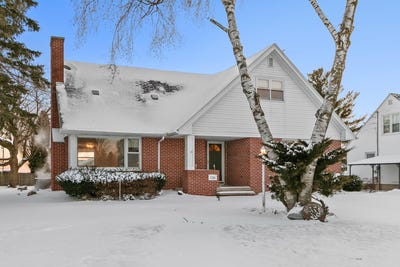 /international/us/126-ellickson-street-arlington-wi-110105113486/