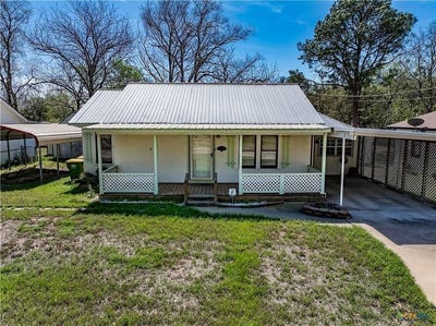 /international/us/226-230-thornton-street-gonzales-tx-110106931140/