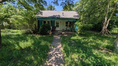 /international/us/404-n-duff-avenue-sulphur-springs-ar-110108584569/