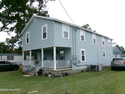 /international/us/104-salem-street-morehead-city-nc-110119945847/
