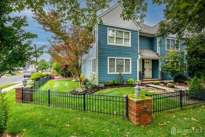 /international/us/2-mulberry-lane-metuchen-nj-110119351125/