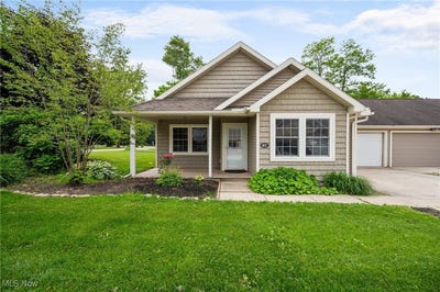 /international/us/3031-logan-lane-unit-1-rock-creek-oh-110100186666/