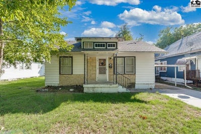 /international/us/219-e-12th-ave-hutchinson-ks-110120459970/