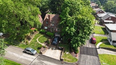 /international/us/821-clara-street-north-versailles-pa-110100206433/
