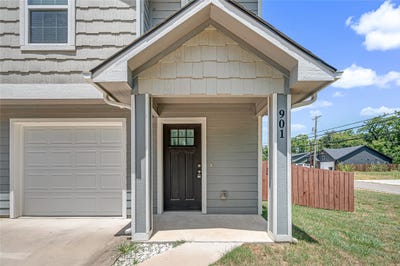 /international/us/901-903-w-collins-street-denison-tx-110119655374/