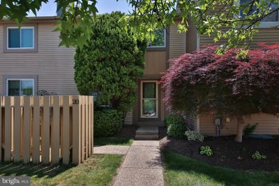 /international/us/20-citadel-circle-chalfont-pa-110108393256/