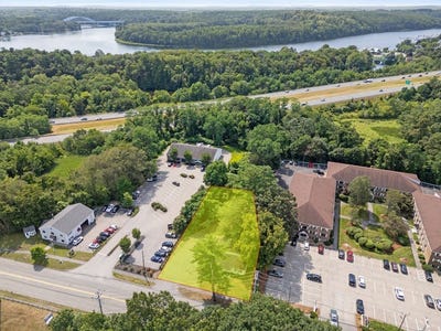/international/us/47-macy-st-amesbury-ma-110101538952/