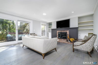 /international/us/47-indian-harbor-drive-greenwich-ct-110107458352/