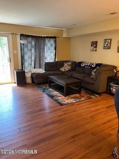/international/us/294-central-boulevard-e-brick-nj-110119557729/