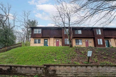 /international/us/135-lough-street-westover-wv-110106820252/