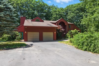/international/us/33-hillview-lane-lewiston-me-110097171999/