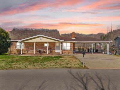 /international/us/6139-main-street-thelma-ky-110103384433/