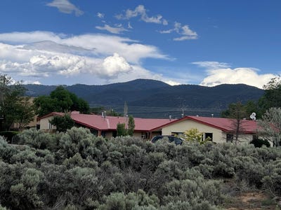 /international/us/915-gusdorf-rd-taos-nm-110099600260/?lang=zh-tw