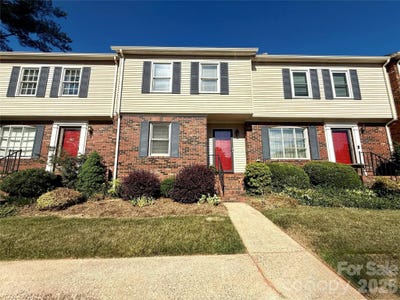 /international/us/2705-north-center-street-nw-hickory-nc-110108280699/