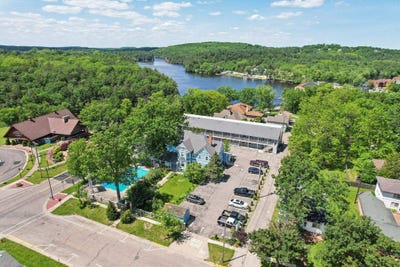 /international/us/910-river-road-wisconsin-dells-wi-110092678799/