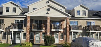 /international/us/35-mathews-avenue-waterville-me-110120689765/
