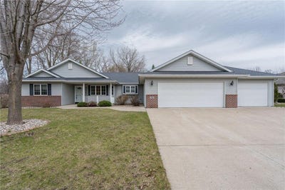 /international/us/100-crystal-lane-mankato-mn-110107308589/
