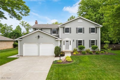 /international/us/4270-sir-robert-avenue-north-royalton-oh-110100346657/