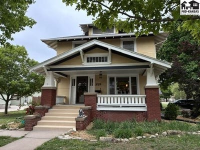 /international/us/221-n-walnut-st-mcpherson-ks-110107821737/