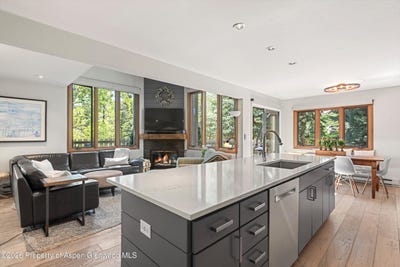 /international/us/384-fawn-court-snowmass-village-co-110108637830/