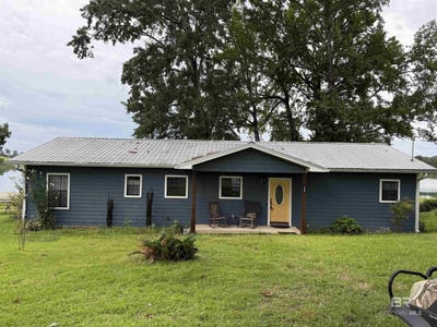 /international/us/764-dolihite-lane-castleberry-al-110100588928/