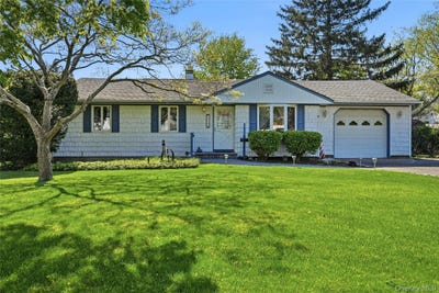 /international/us/2708-gull-avenue-medford-ny-110107898973/