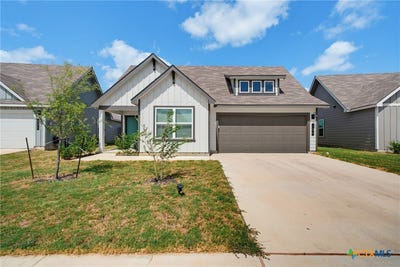/international/us/325-doss-drive-rockdale-tx-110109830403/