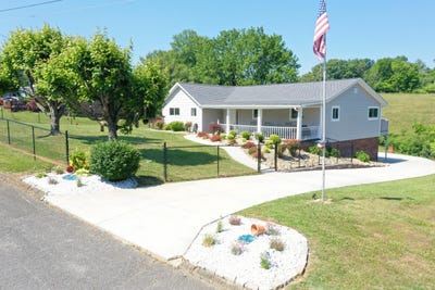 /international/us/2696-lakemont-circle-morristown-tn-110108208836/