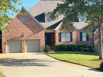 /international/us/3000-sunningdale-court-elon-nc-110107267511/