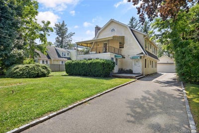 /international/us/20-spruce-street-great-neck-ny-110108844634/